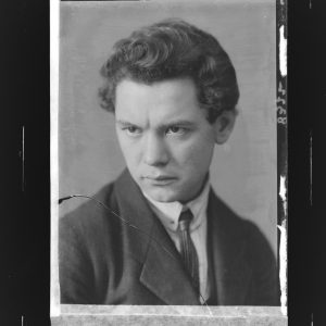 Homonnai Nándor: József Attila portréja, zselatinos üveglemez, 1924. január 29. előtt, József Attila, kézirat, József Attila, üvegnegatív másolat