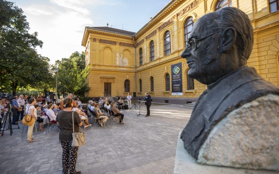 „Az évtized kiállítása Szekszárdon” – Megnyílt utolsó állomásán a Magyar Géniusz Vándorkiállítás